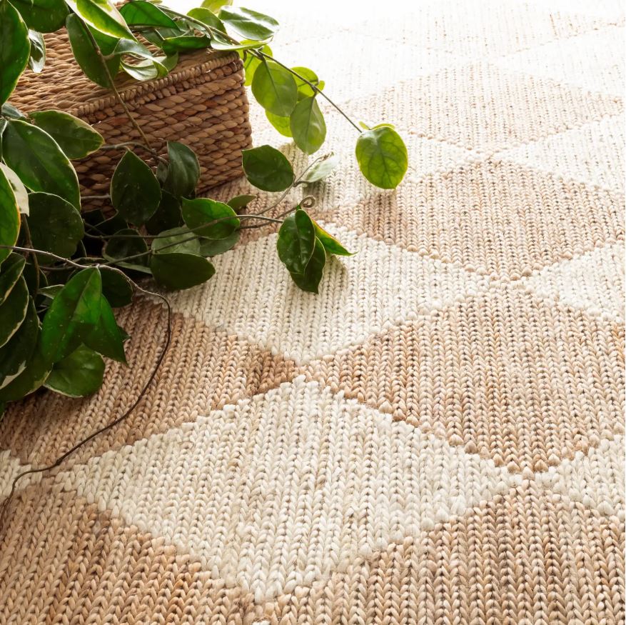 Beige Diamond Pattern Jute Rug - Image 4